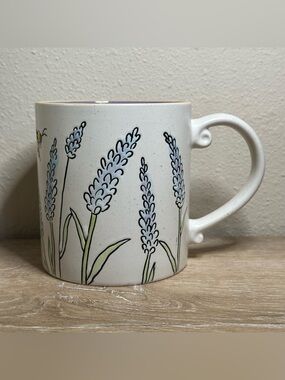 Spectrum Design Lavander Bee FLOWERS 21 OZ Cups mugs Purple Interior